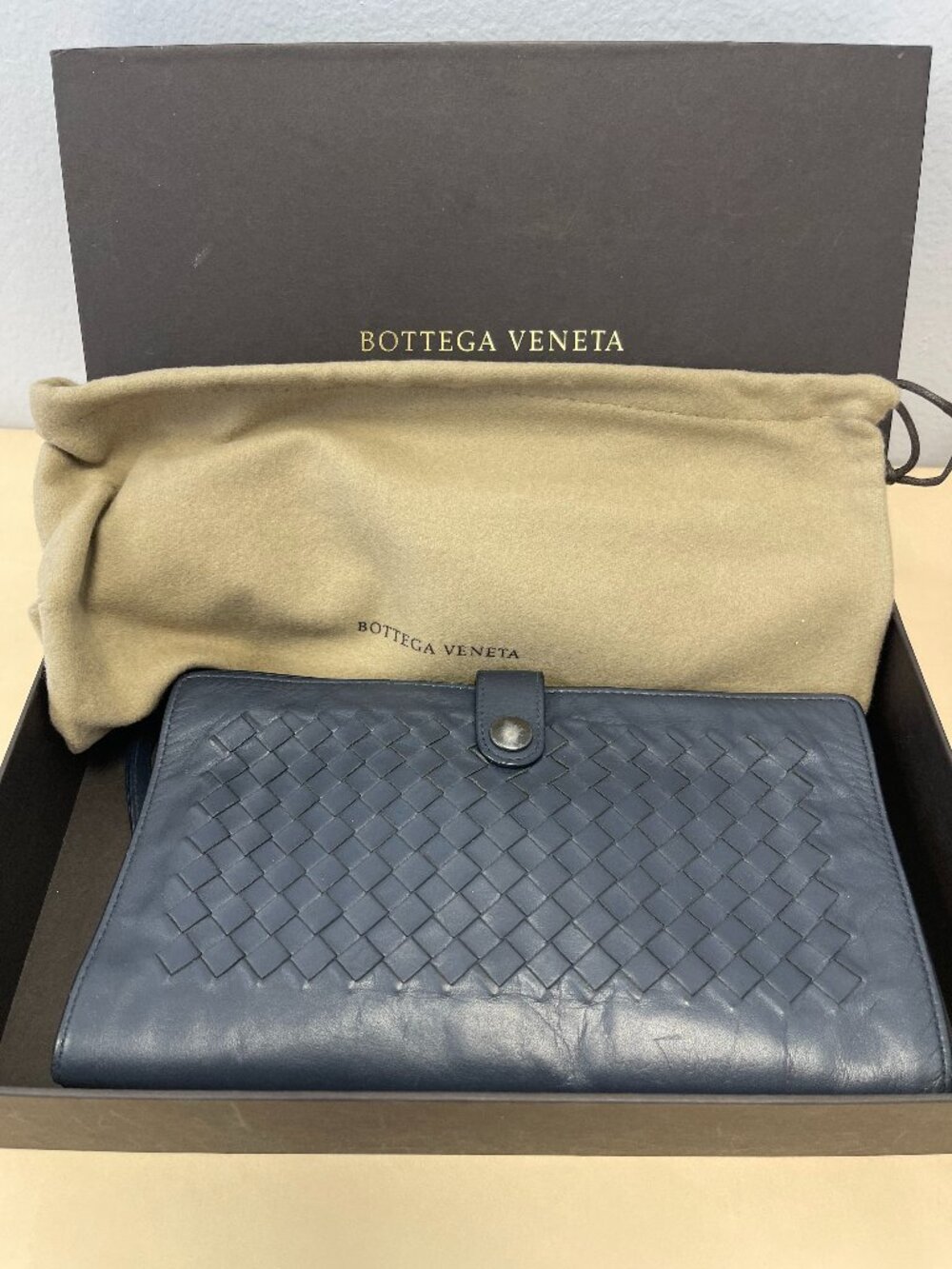 Bottega Veneta Oversize Continental Wallet Clutch in Navy Blue - Preowned